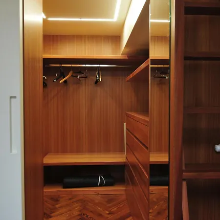 Apartamento Antico E Moderno Al Centro Del Centro Di